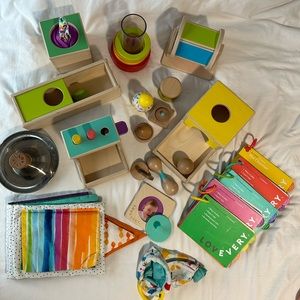 Lovevery toy set - Gently used